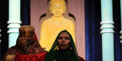 فلاشبک بر نمایش دخترک بودایی