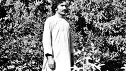 عزیز بی مزار