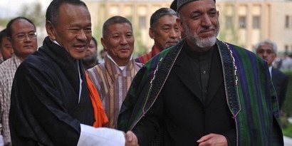 نخست وزیر بوتان چرا وقت خود را در افغانستان تلف می کند؟