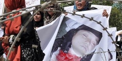 تظاهرات دانشجویان و فعالان اجتماعی در اعتراض به عدم پیگرد سید واحد بهشتی به اتهام قتل شکیلا