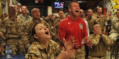 سربازان انگلیسی در افغانستان و جام جهانی