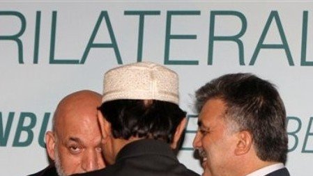 اجلاس سران ایکو، حاشیه ای فربه تر از متن برای افغانستان