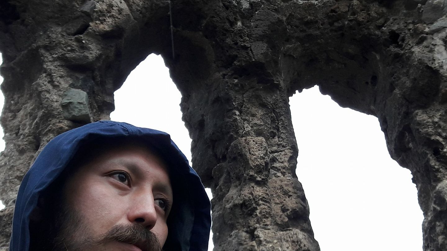 نور بر هستی مان می تابد 