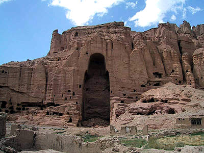 باميان صاحب 4 كيلومتر سرك پخته می شود