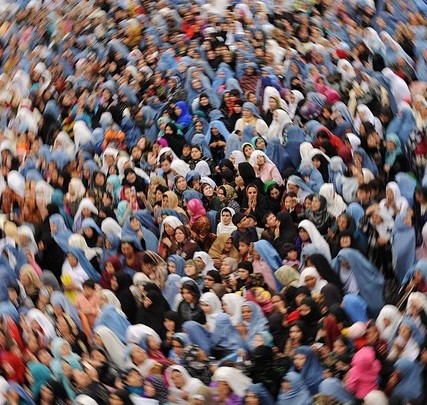 نوروز و یاد امام علی، امام اول شیعیان و خلیفه ی چهارم سنی ها