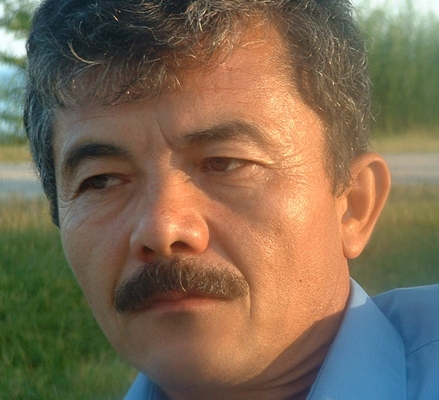 حامد کرزی با قانون اساسی بازی می کند