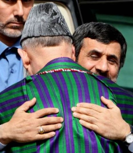 میلیون ها دالر پول مخفیانه ایران و سازمان های استخباراتی بین المللی به حامد کرزی و سران قبایل چه معنایی دارد؟