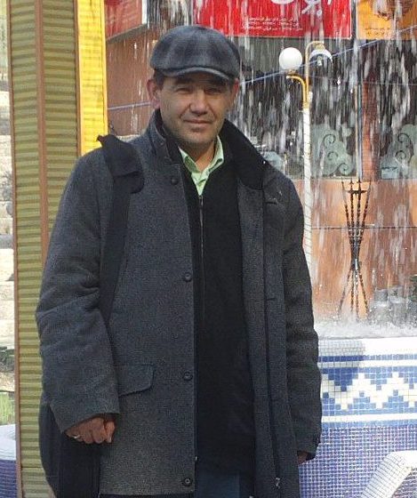 یتیم 
